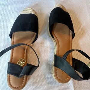 Cute espadrilles like NEW